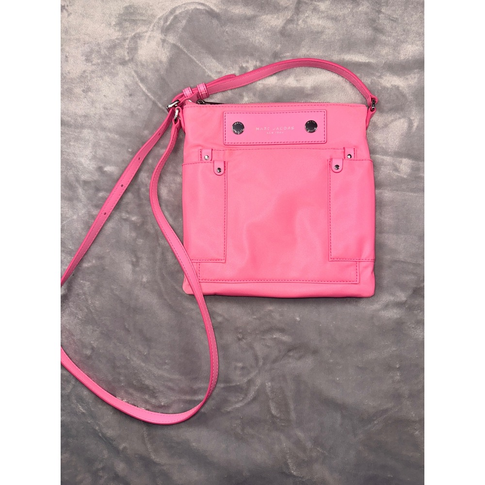 Marc Jacobs Preppy‎ Nylon Natasha Crossbody Bag Neon Pink Silver Hardware Small - Picture 2 of 10